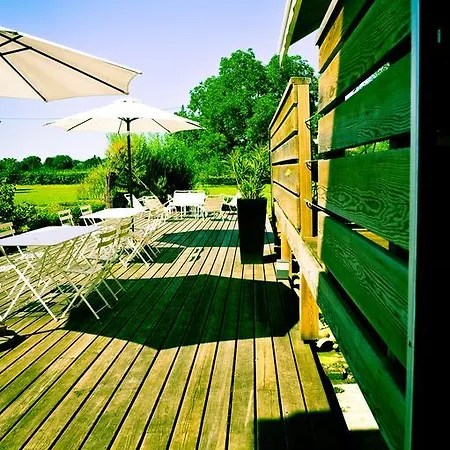 Chambres D'hotes Terre De Groseilles B&B